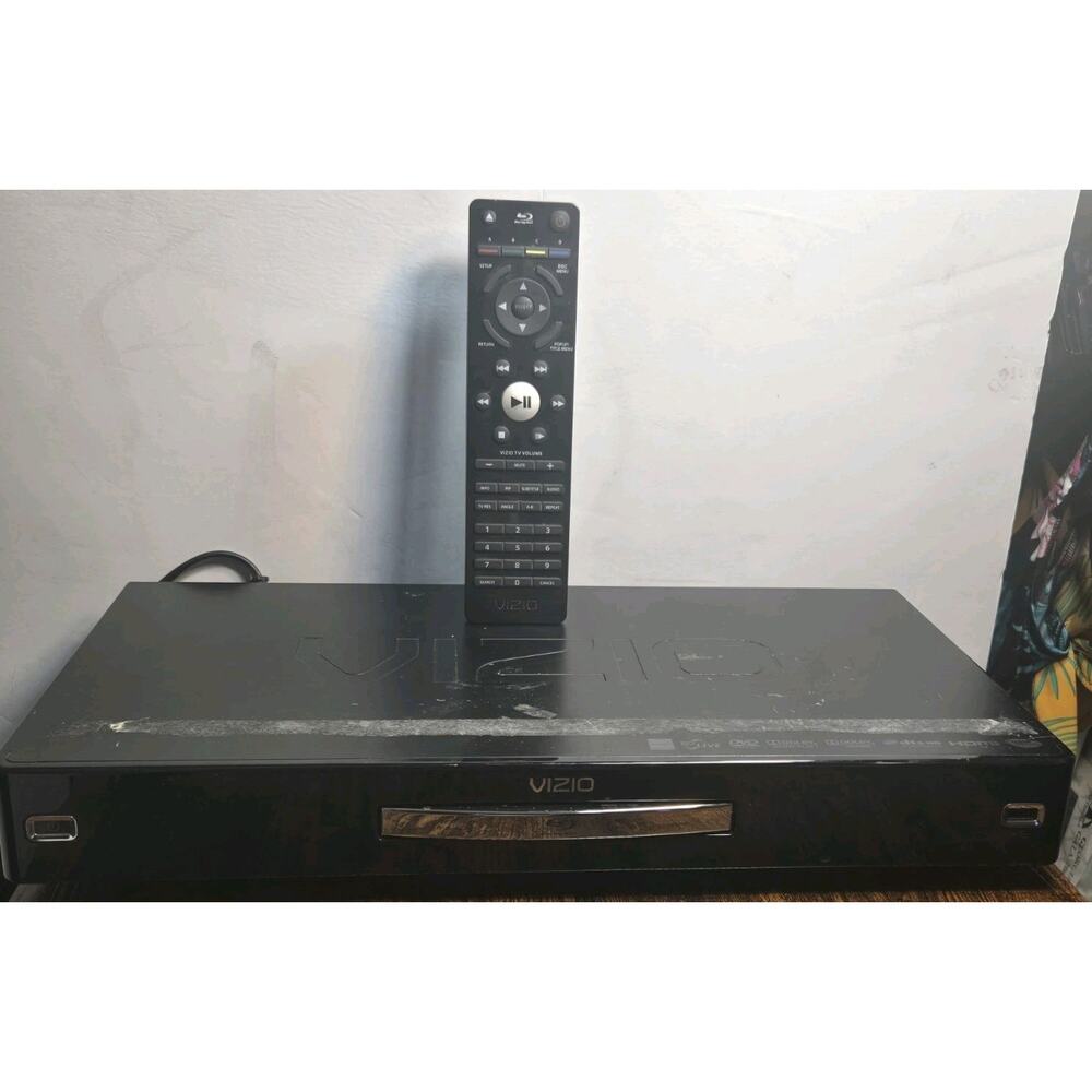 Vizio VBR231 Blu-Ray Player Network Wi-fi With Remote Control Tested - Picture 2 of 16